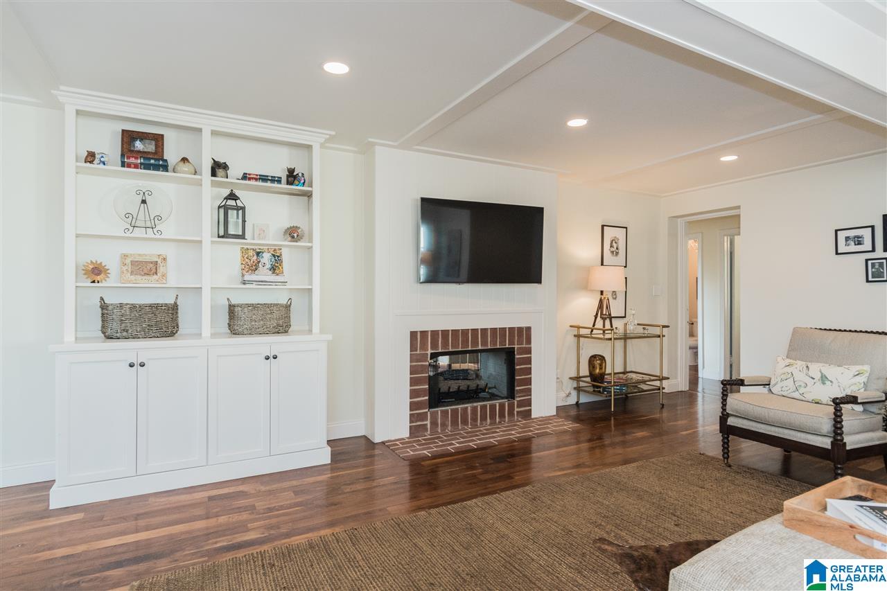 2448 Shades Crest Road Birmingham, AL 35216 - Photo 15 of 32