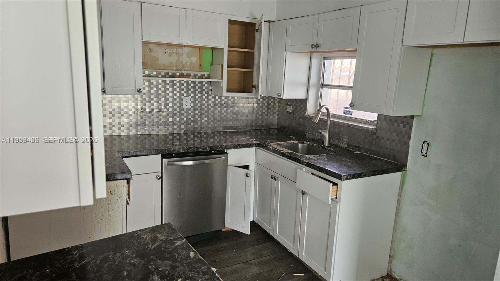 2102 Southwest 14th Avenue Miami, FL 33145 - Photo 11 of 12