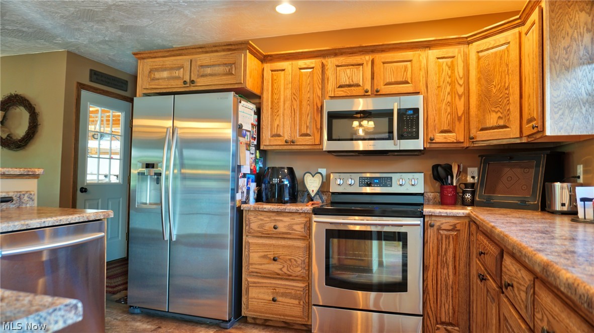 37328 Harry's Ridge Road Barnesville, OH 43713 - Photo 10 of 34 Gallery Image 10