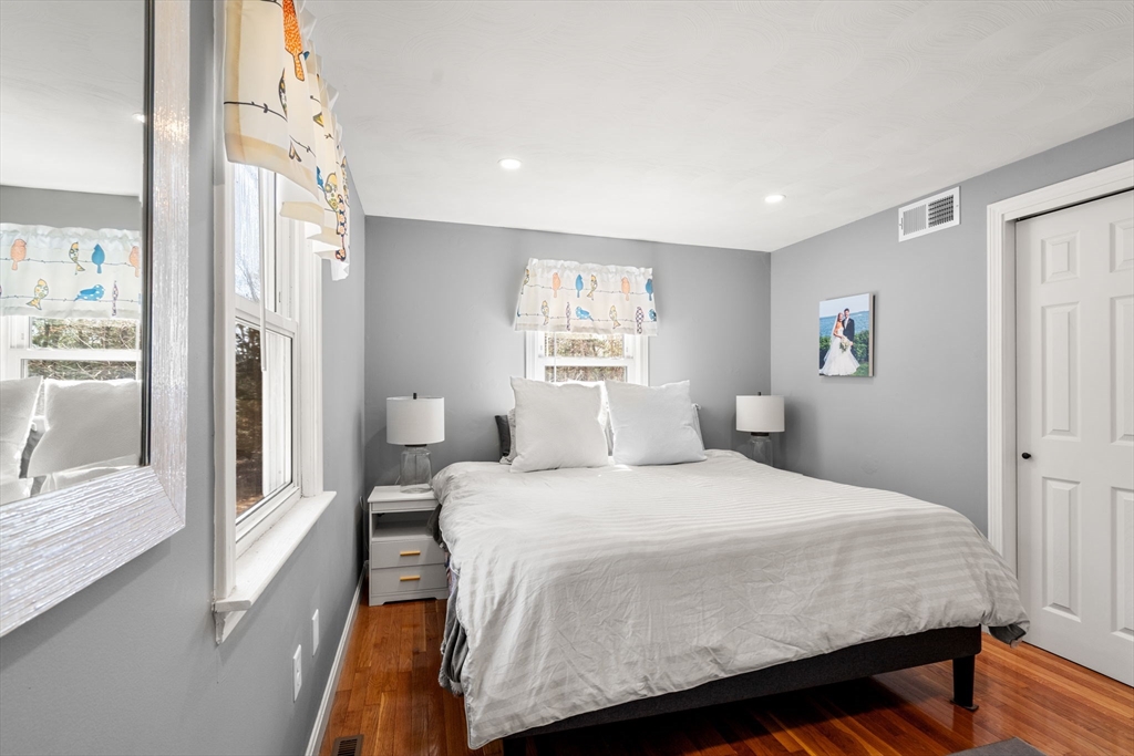 8 Wapping Road Kingston, MA 02364 - Photo 14 of 31