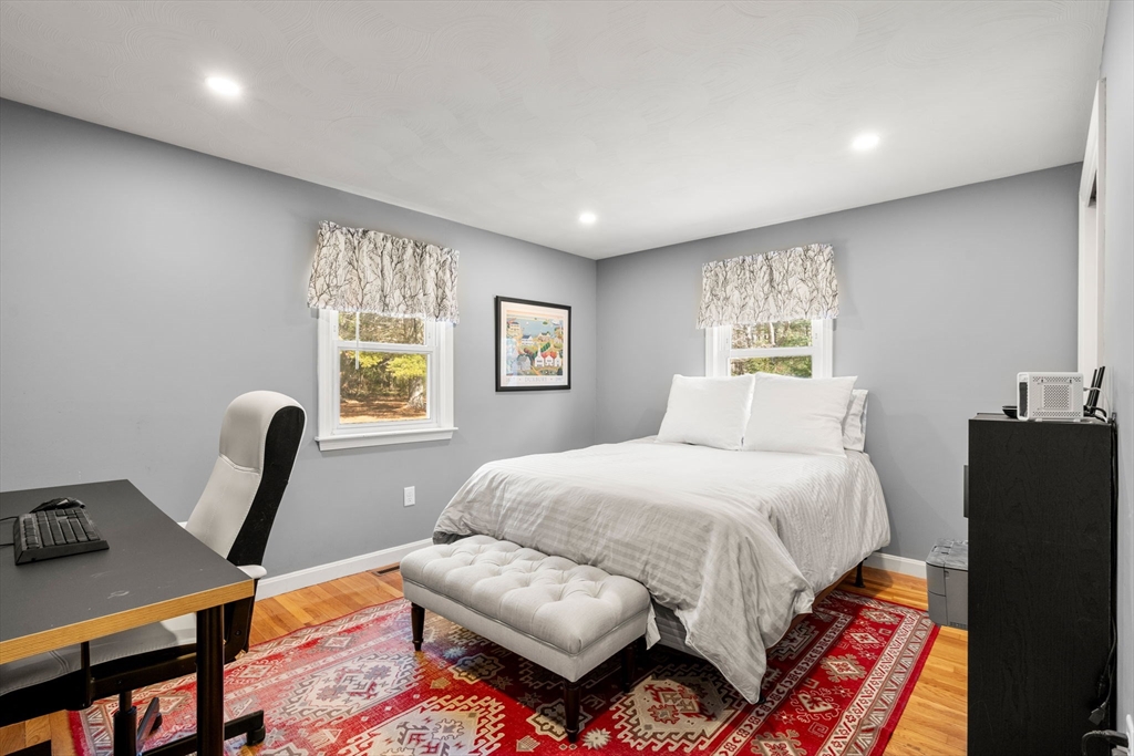 8 Wapping Road Kingston, MA 02364 - Photo 15 of 31