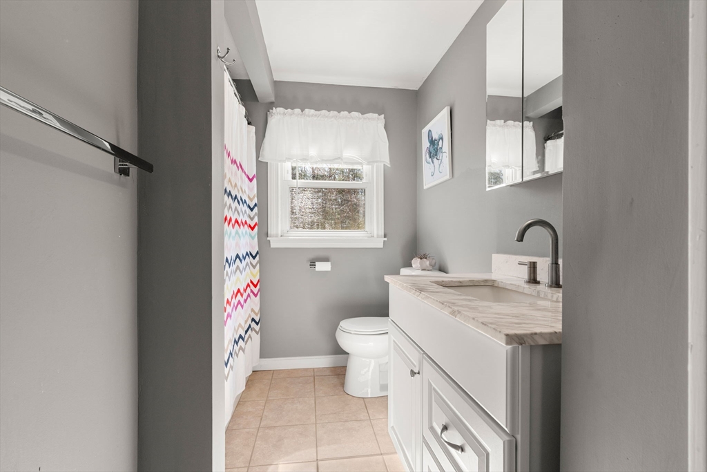 8 Wapping Road Kingston, MA 02364 - Photo 10 of 31