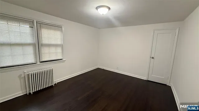 $1,950 | 445 Union, Unit 2E, Rutherford, NJ 07070