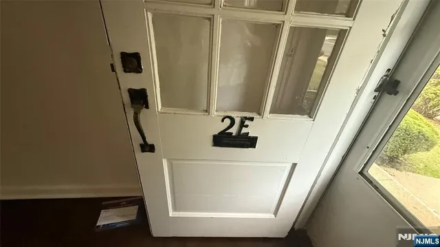 $1,950 | 445 Union, Unit 2E, Rutherford, NJ 07070