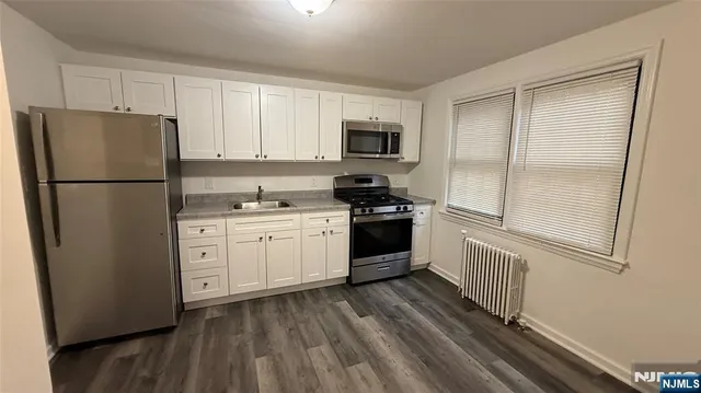 $1,950 | 445 Union, Unit 2E, Rutherford, NJ 07070