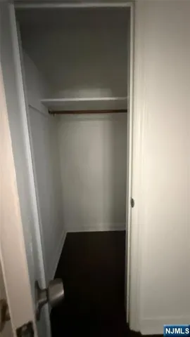 $1,950 | 445 Union, Unit 2E, Rutherford, NJ 07070