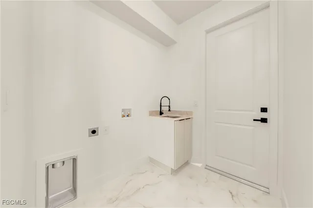 $349,900 | 5010 Southeast Tradewinds Circle, LaBelle, FL 33935