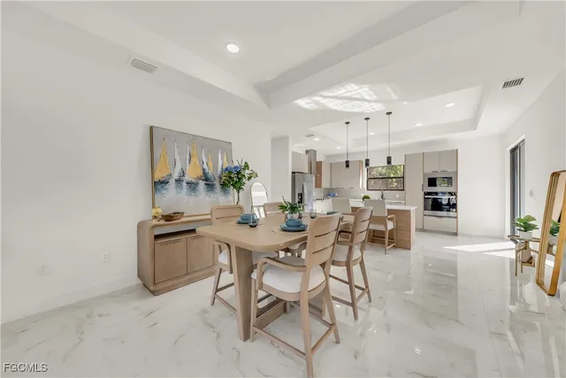 $349,900 | 5010 Southeast Tradewinds Circle, LaBelle, FL 33935