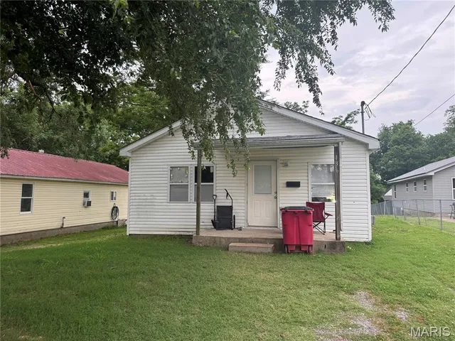 $44,900 | 136 North 6th Street, Sikeston, MO 63801