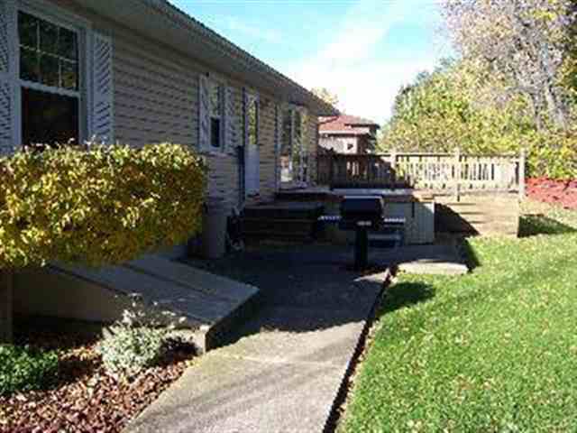 5720 East Dunbar Road Monroe, MI 48161 - Photo 16 of 16 651660-15.JPG