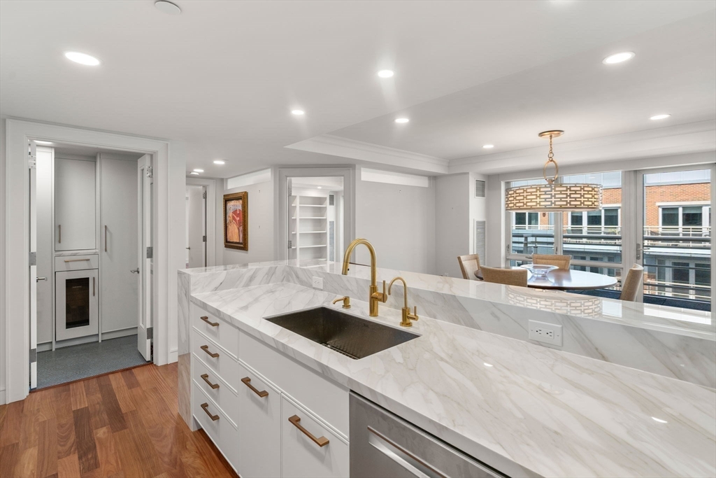 4 Battery Wharf, Unit 4604 Boston, MA 02109 - Photo 17 of 39