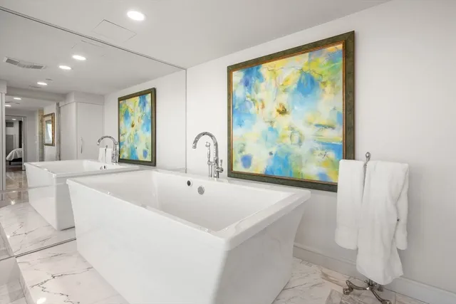 $2,800,000 | 4 Battery Wharf, Unit 4604, Boston, MA 02109