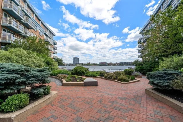 $2,800,000 | 4 Battery Wharf, Unit 4604, Boston, MA 02109
