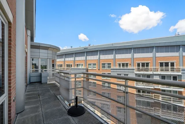 $2,800,000 | 4 Battery Wharf, Unit 4604, Boston, MA 02109