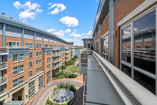 $2,800,000 | 4 Battery Wharf, Unit 4604, Boston, MA 02109