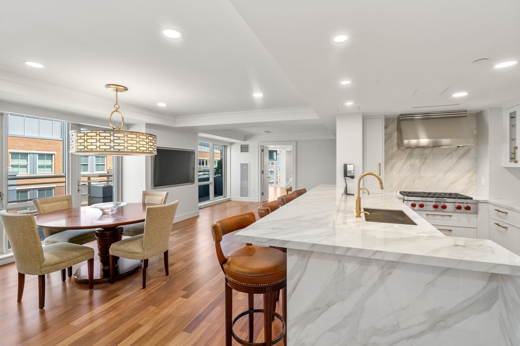 4 Battery Wharf, Unit 4604 Boston, MA 02109 - Photo 8 of 39