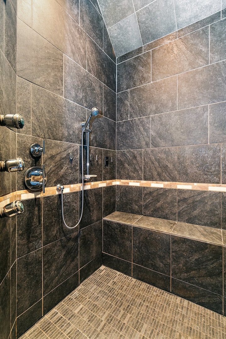 550 Maplewood Road Somonauk, IL 60552 - Photo 29 of 91 a bathroom with a sink and a shower
