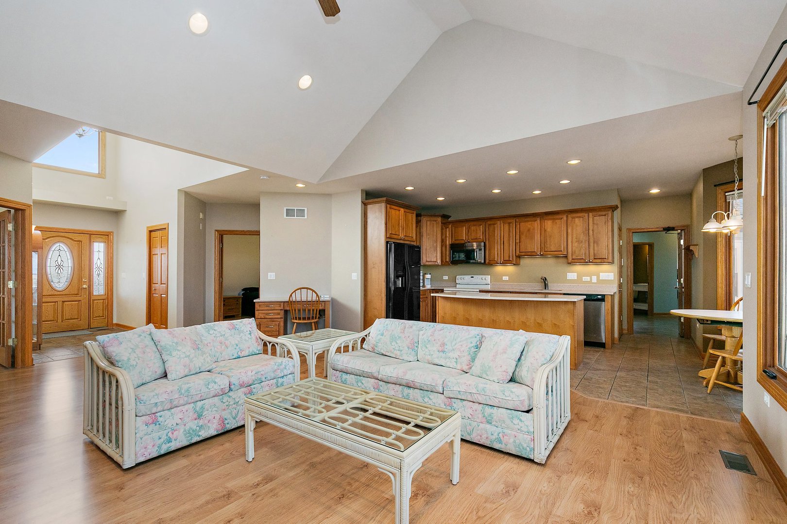 550 Maplewood Road Somonauk, IL 60552 - Photo 40 of 91 a living room with furniture and kitchen view