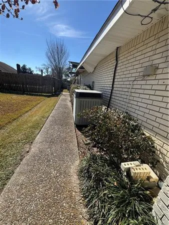 $350,000 | 401 Schlief Drive, Belle Chasse, LA 70037