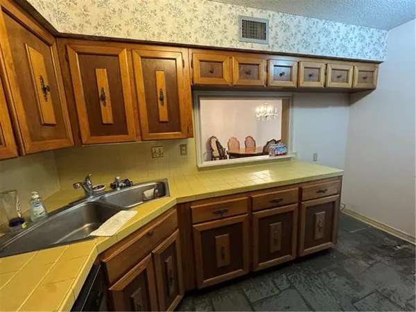 $350,000 | 401 Schlief Drive, Belle Chasse, LA 70037