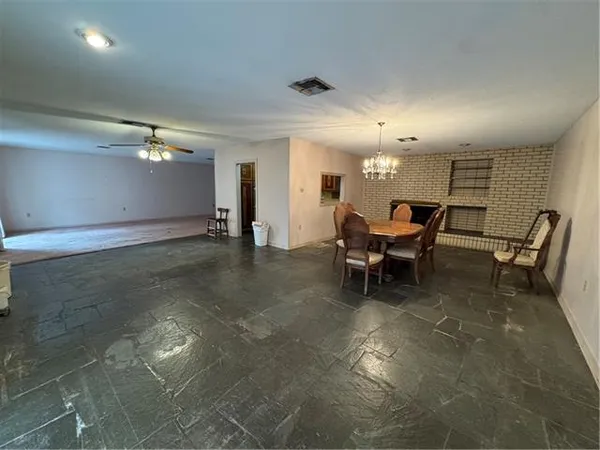 $350,000 | 401 Schlief Drive, Belle Chasse, LA 70037