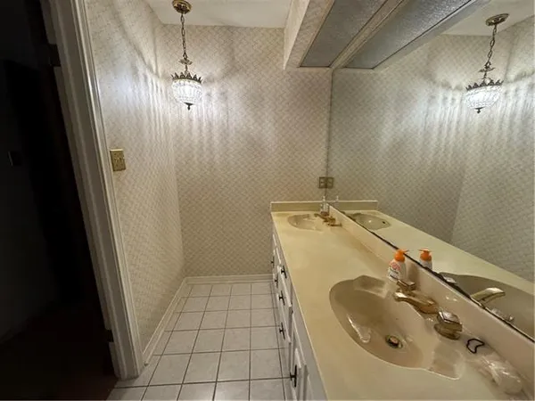 $350,000 | 401 Schlief Drive, Belle Chasse, LA 70037