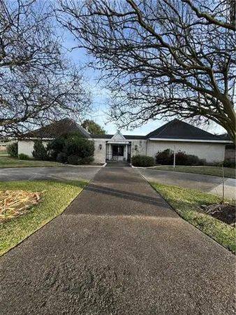$350,000 | 401 Schlief Drive, Belle Chasse, LA 70037