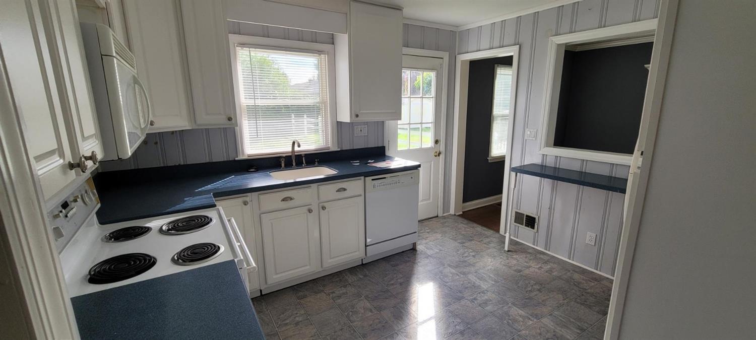 4539 Cooper Road Blue Ash, OH 45242 - Photo 7 of 23