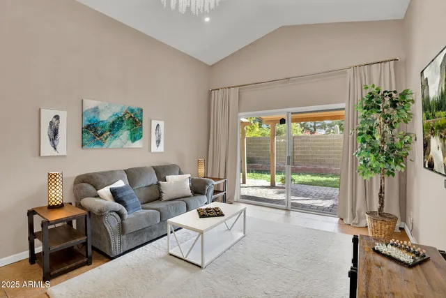 $355,000 | 10405 North 65th Drive, Glendale, AZ 85302