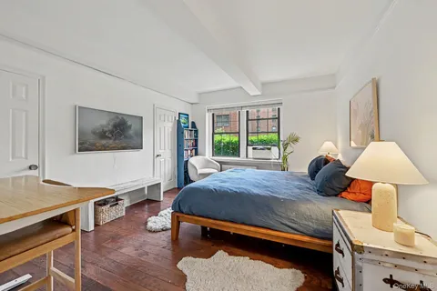 $485,000 | 192 Garth Road, Unit TM, Scarsdale, NY 10583