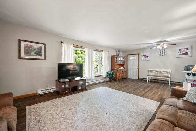 $724,900 | 4267 Highway 44, Connersville, IN 47331