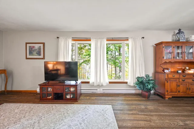 $724,900 | 4267 Highway 44, Connersville, IN 47331