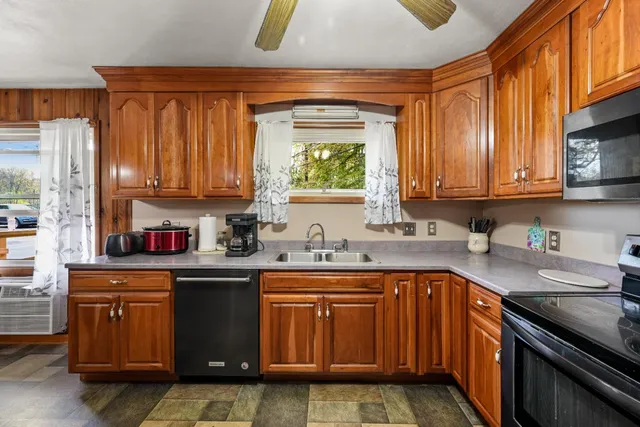 $724,900 | 4267 Highway 44, Connersville, IN 47331