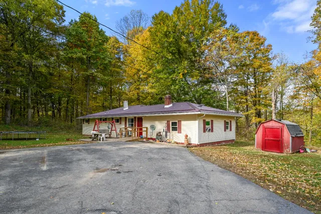 $724,900 | 4267 Highway 44, Connersville, IN 47331