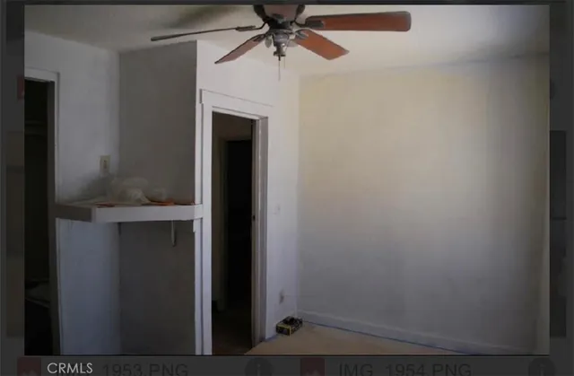 a view of a livingroom