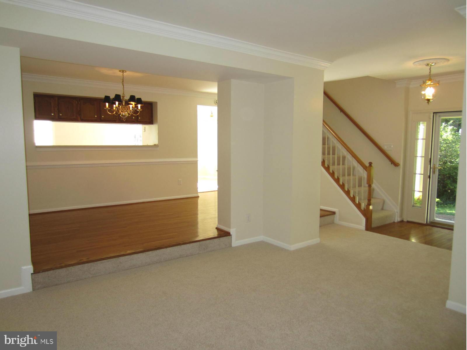 6504 Castine Lane Springfield, VA 22150 - Photo 3 of 29 Living Room