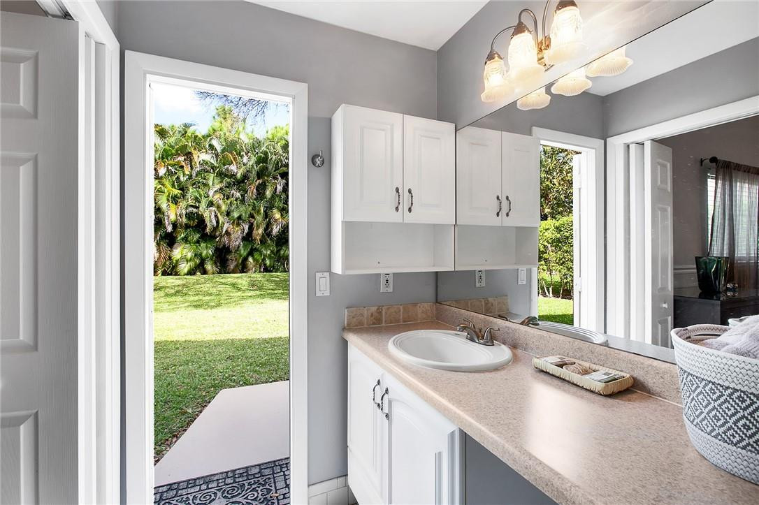 22392 Swordfish Drive Boca Raton, FL 33428 - Photo 11 of 25 MASTER BATHROOM - Cabana Bath