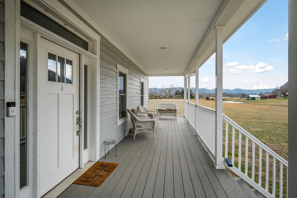 2165 Arcot Road Celina, TN 38551 - Photo 5 of 30 Gallery Image 5