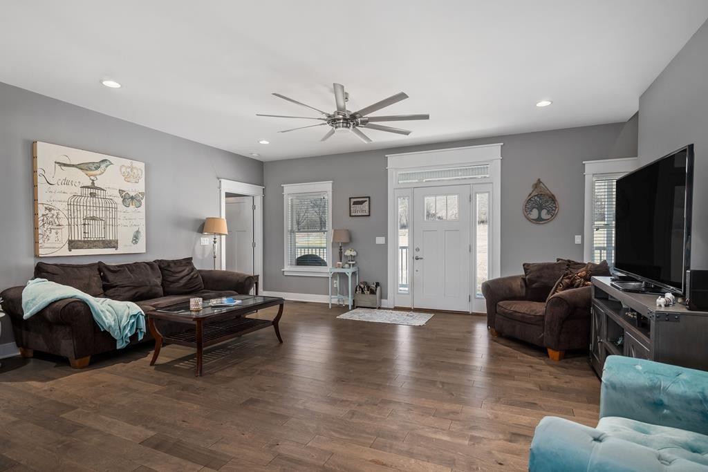 2165 Arcot Road Celina, TN 38551 - Photo 6 of 30 Gallery Image 6