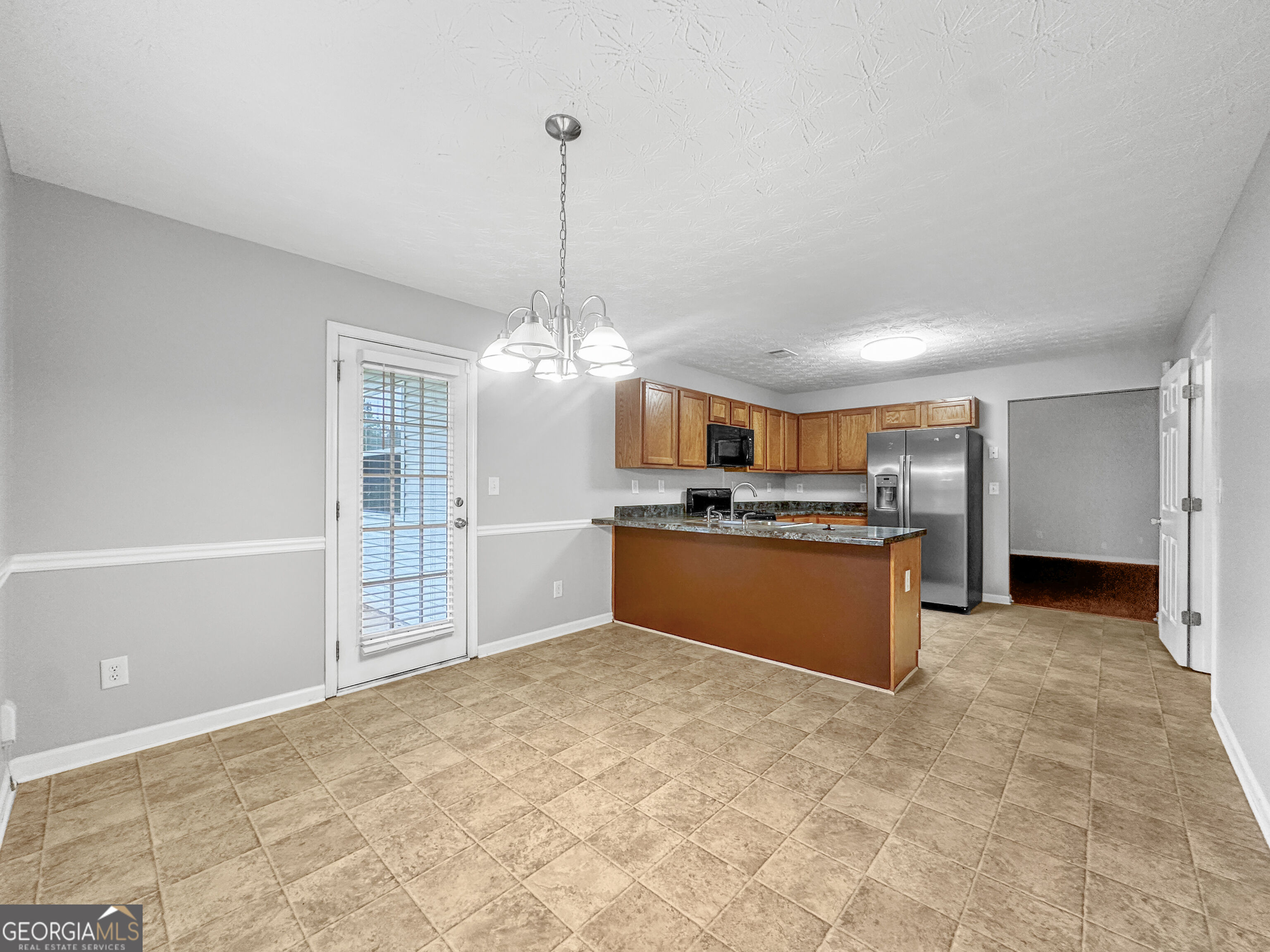 112 Tyler Way Jackson, GA 30233 - Photo 7 of 16 Gallery Image 7