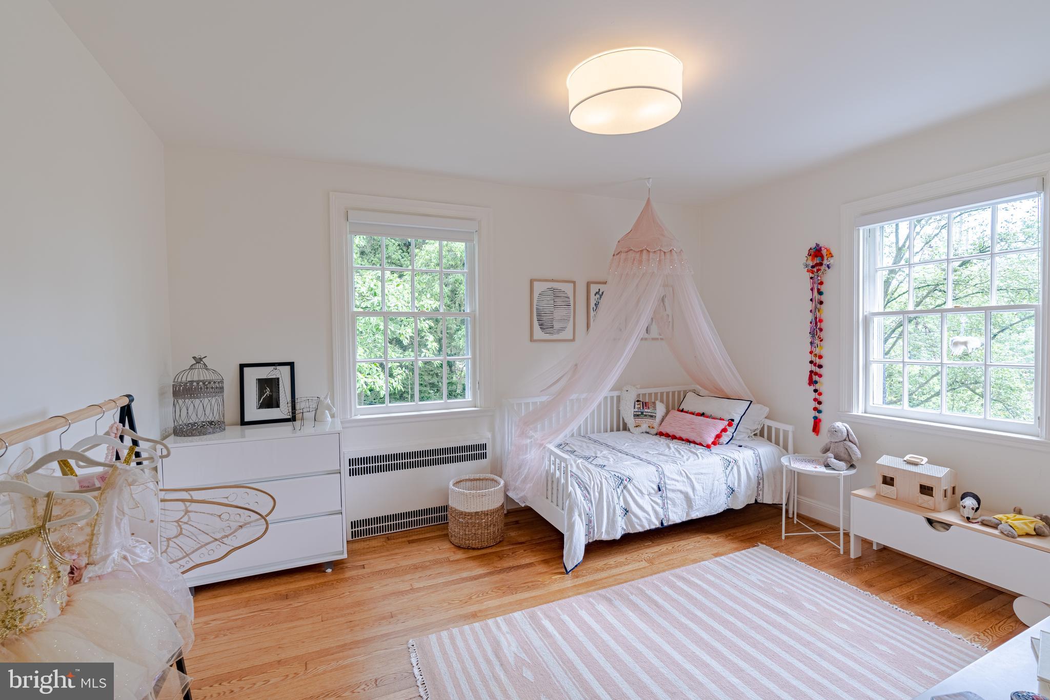 323 Tunbridge Road Baltimore, MD 21212 - Photo 23 of 53 Light-drenched second bedroom w/ two large windows