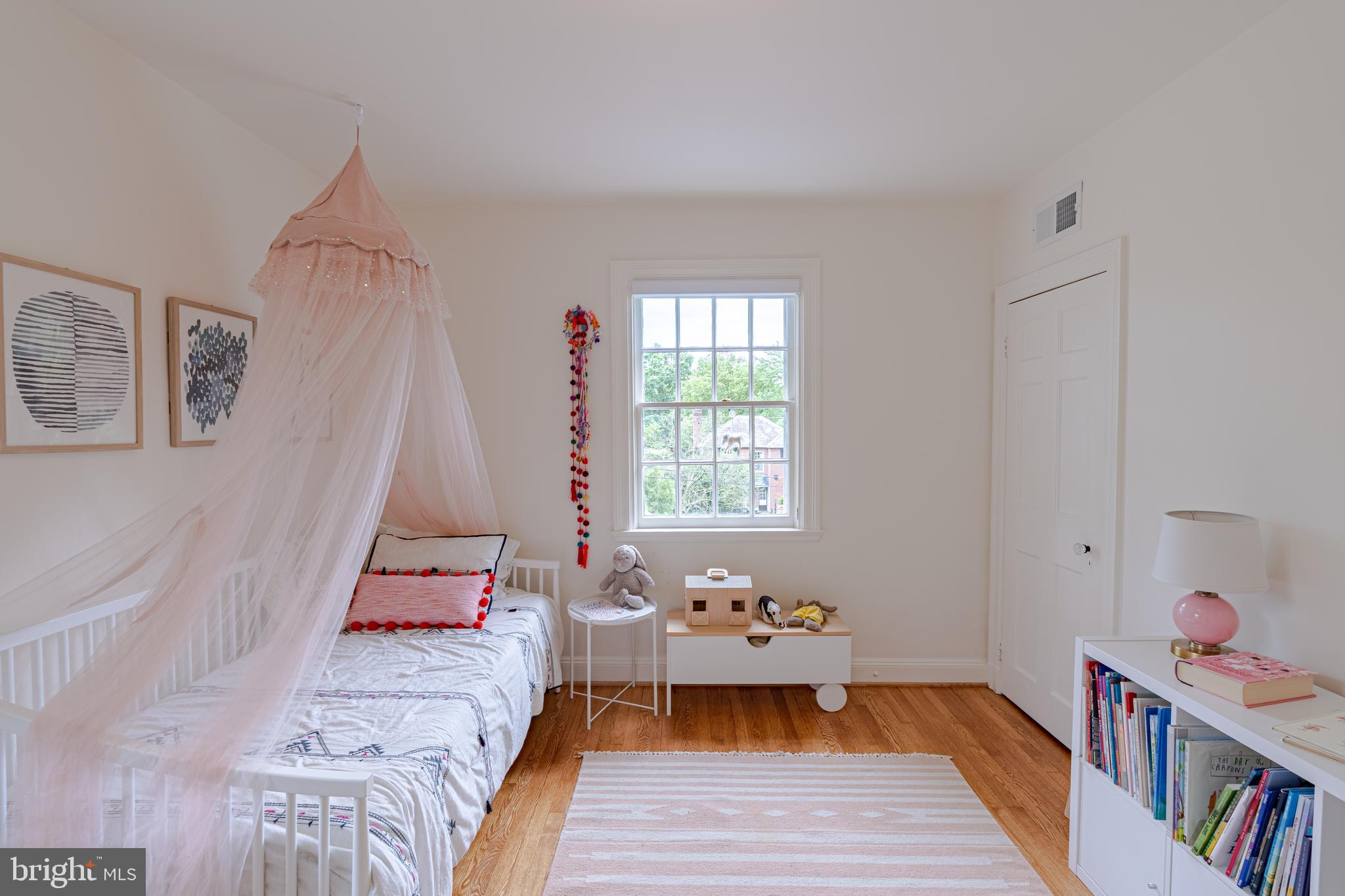 323 Tunbridge Road Baltimore, MD 21212 - Photo 24 of 53 Light-drenched second bedroom