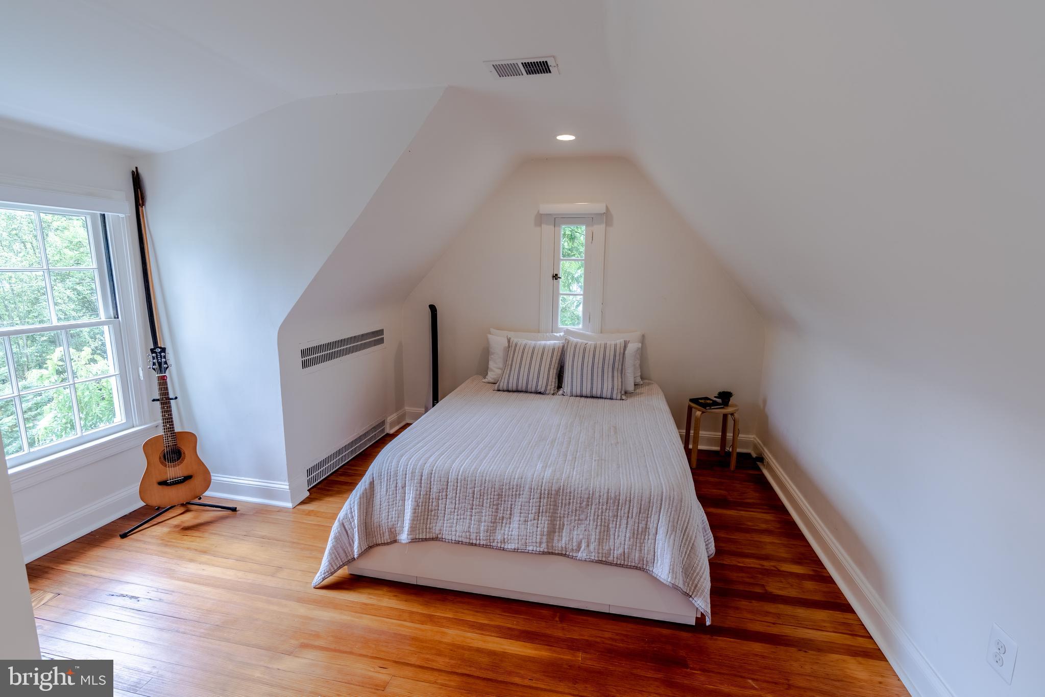 323 Tunbridge Road Baltimore, MD 21212 - Photo 35 of 53 Fifth bedroom w/ newly installed hardwoods
