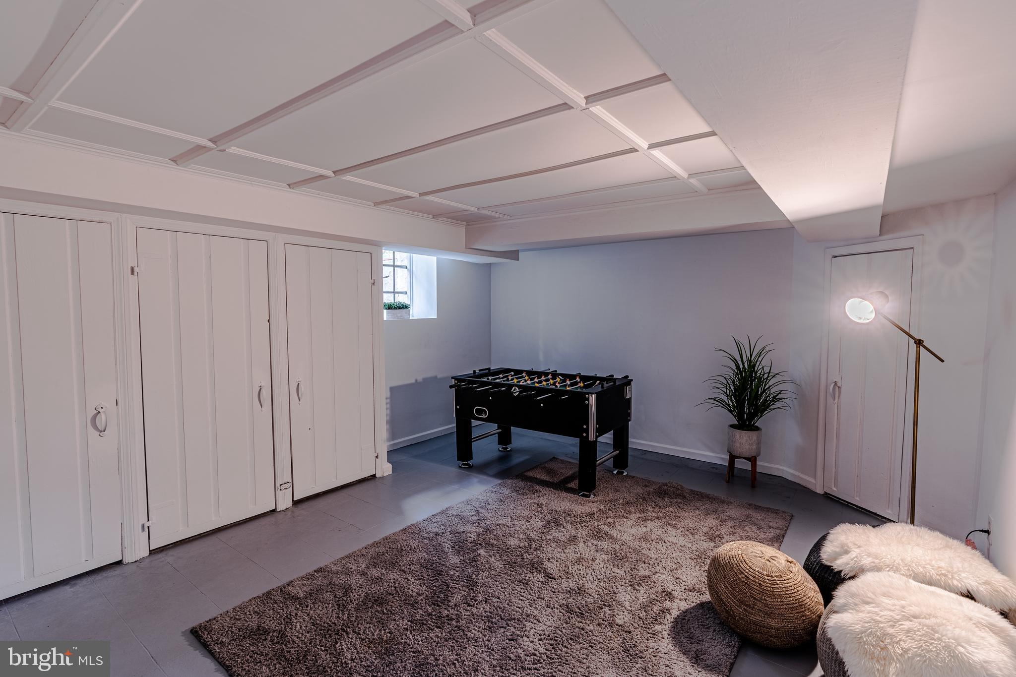 323 Tunbridge Road Baltimore, MD 21212 - Photo 39 of 53 Fully waterproofed (2020) lower-level game room