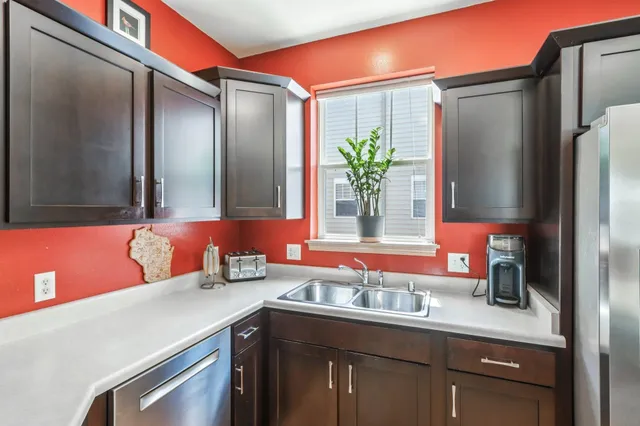 $335,000 | 57 S Gardens Way, Fitchburg, WI 53711