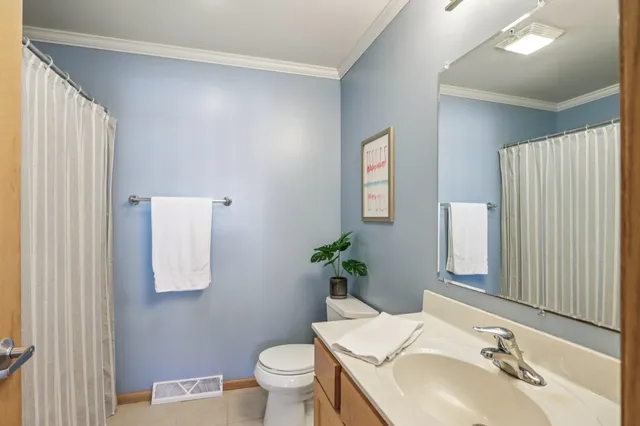 $335,000 | 57 S Gardens Way, Fitchburg, WI 53711