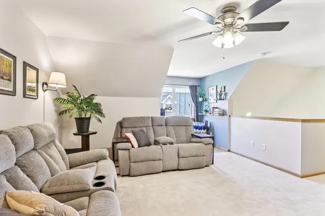 $335,000 | 57 S Gardens Way, Fitchburg, WI 53711