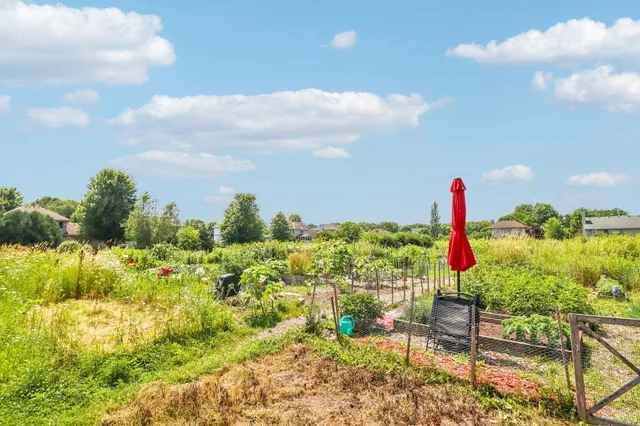 $335,000 | 57 S Gardens Way, Fitchburg, WI 53711