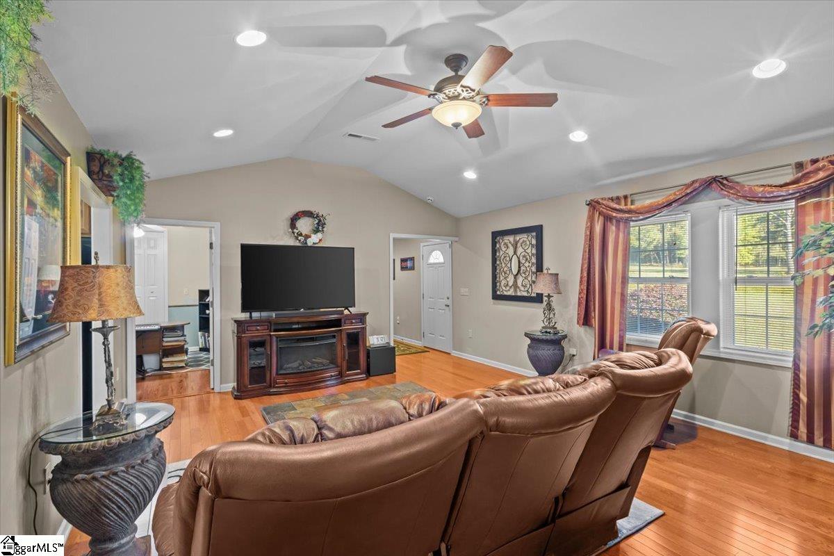 126 Wentzky Road Anderson, SC 29624 - Photo 7 of 41