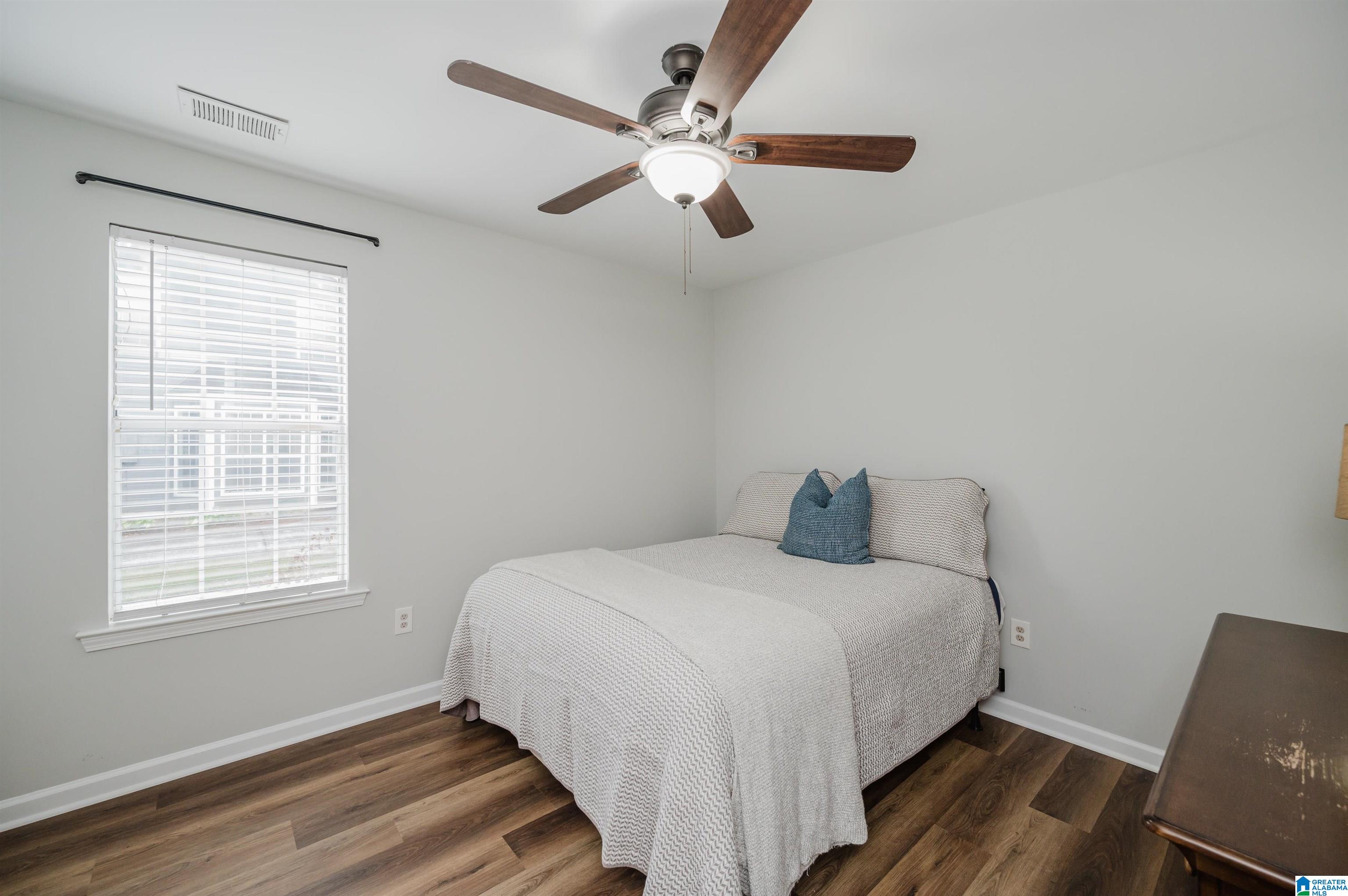 126 Cambridge Pointe Circle Alabaster, AL 35007 - Photo 6 of 15
